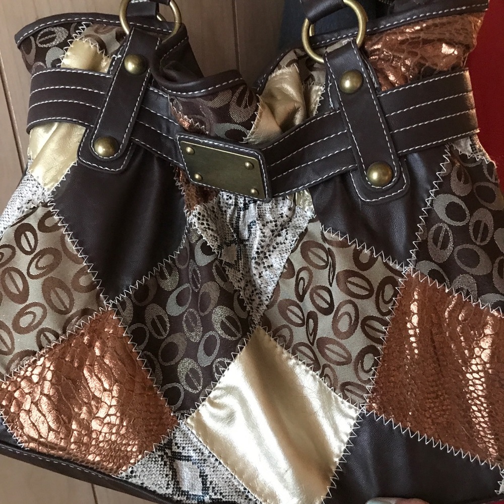 Medium sized purse